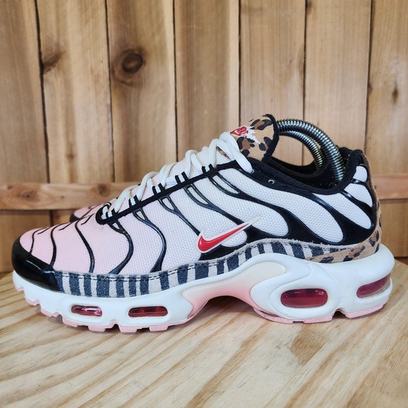 Nike Shoes - Nike Air Max Plus Shoes Womens 10 Pink Animal Instinct Print Sneakers DZ4842-600